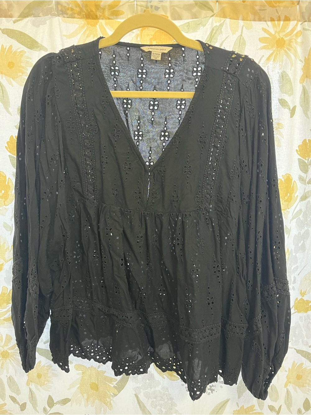 American Eagle Outfitters Black Eyelet V-Neck Peasant Top